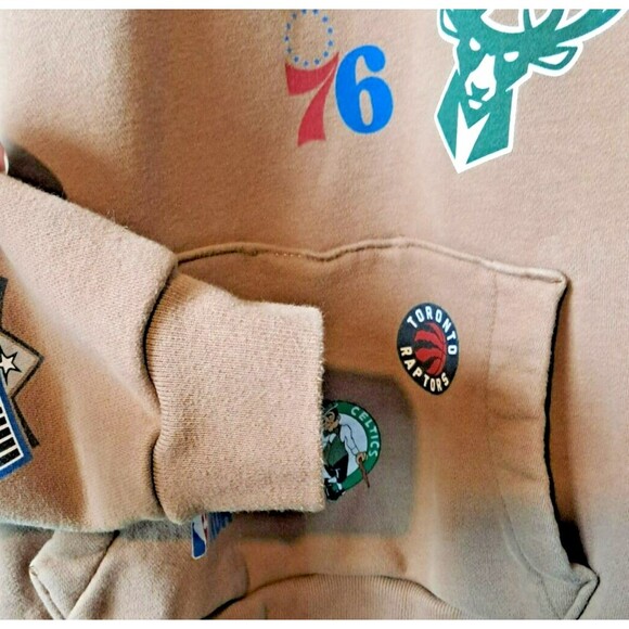 Hollister All NBA Team Logo Sweatshirt Hoodie Size Medium Brown - Picture 7 of 13